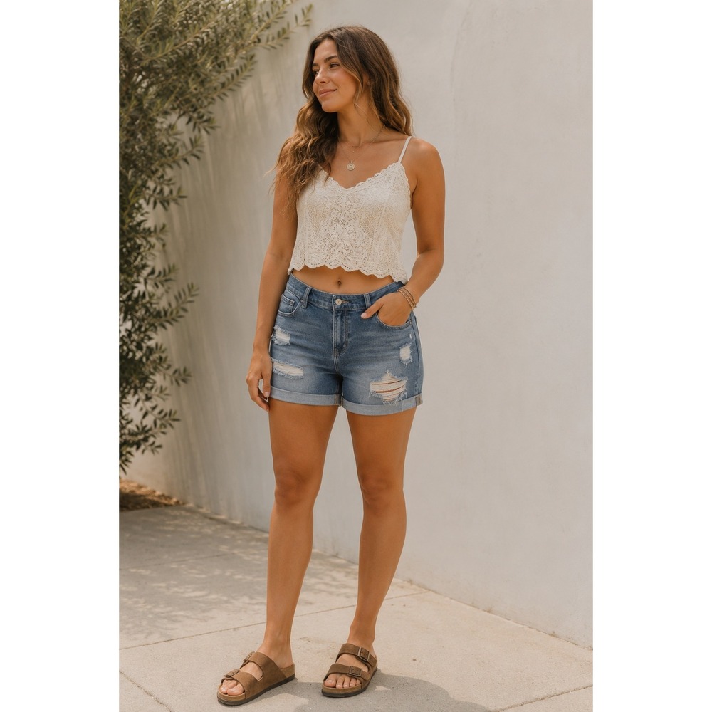 Old Navy Boyfriend Short‎ Womens 14 Blue Mid Rise Distressed Denim Jean Shorts